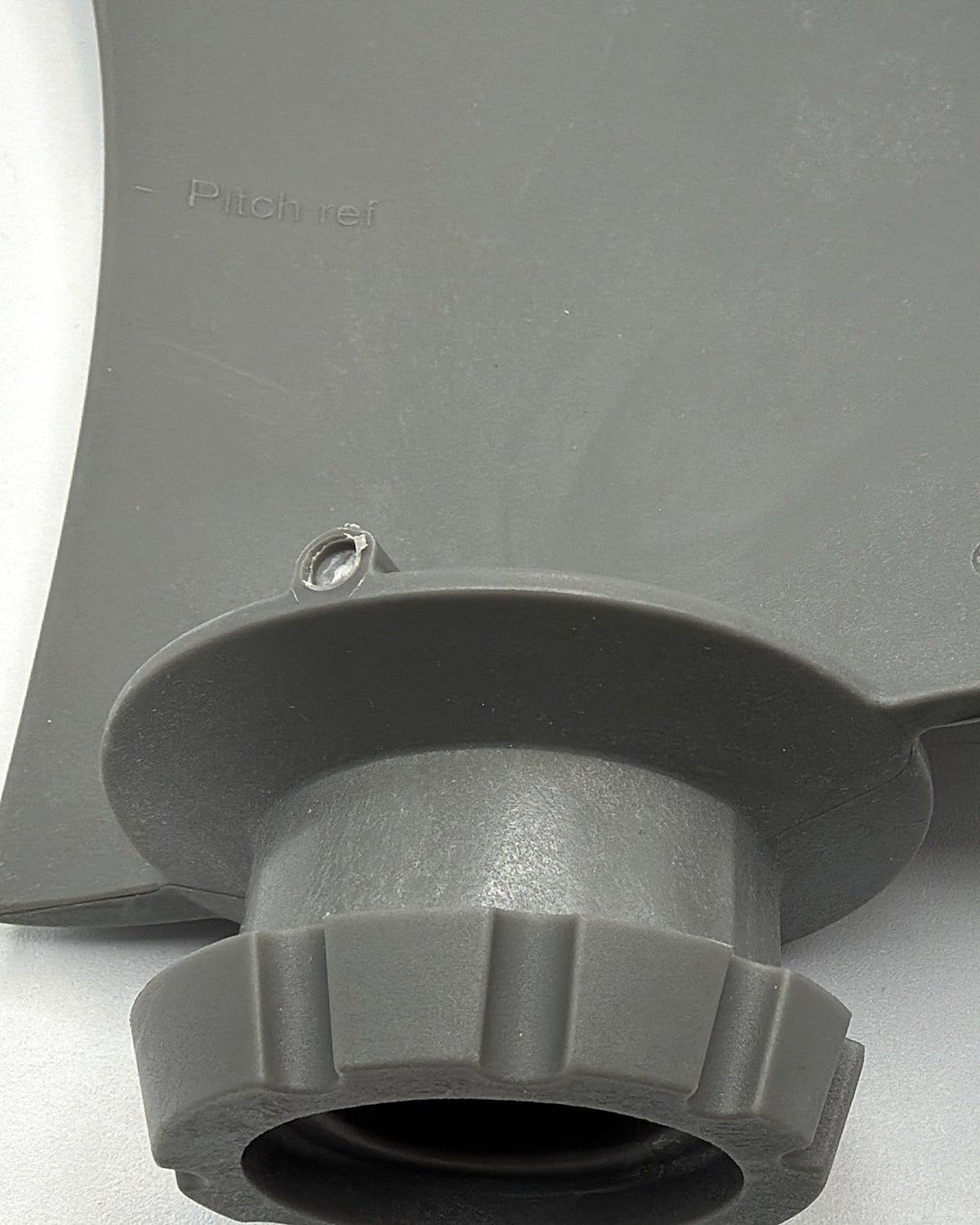 Multiwing 2ZL fan blade hub collar and pitch pin, close-up