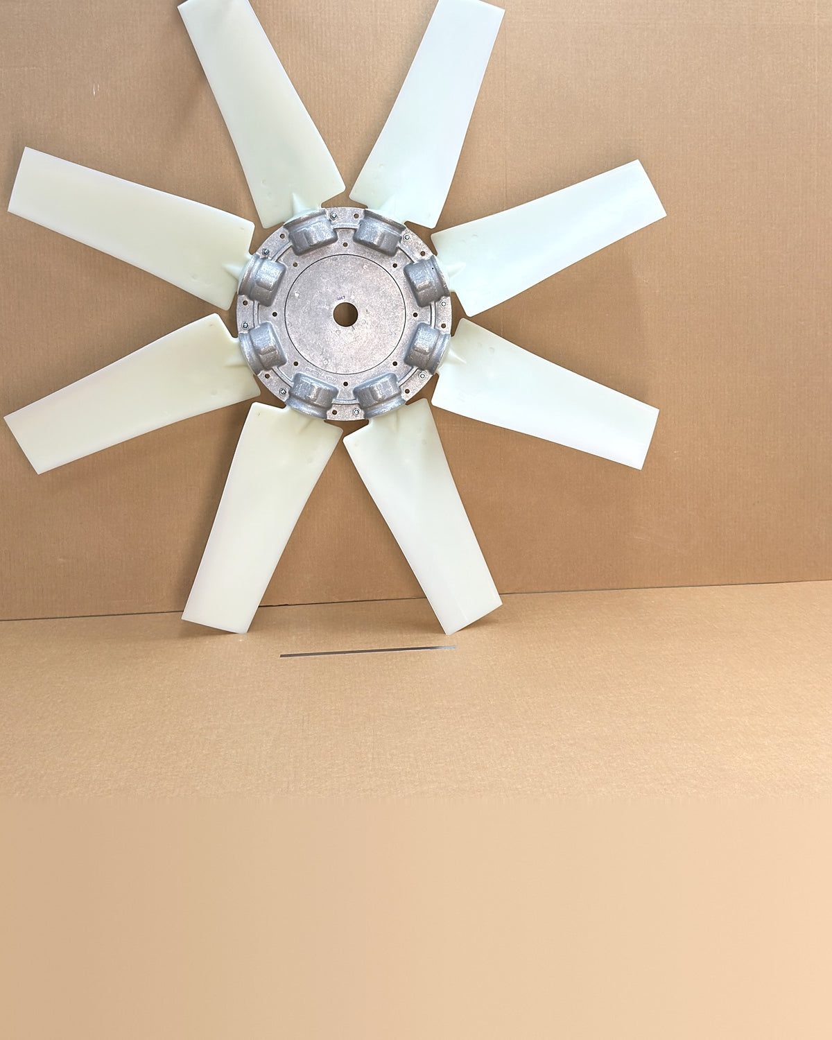 Example application: complete 48 inch 8-blade fan with Multiwing 5WL blades, second view