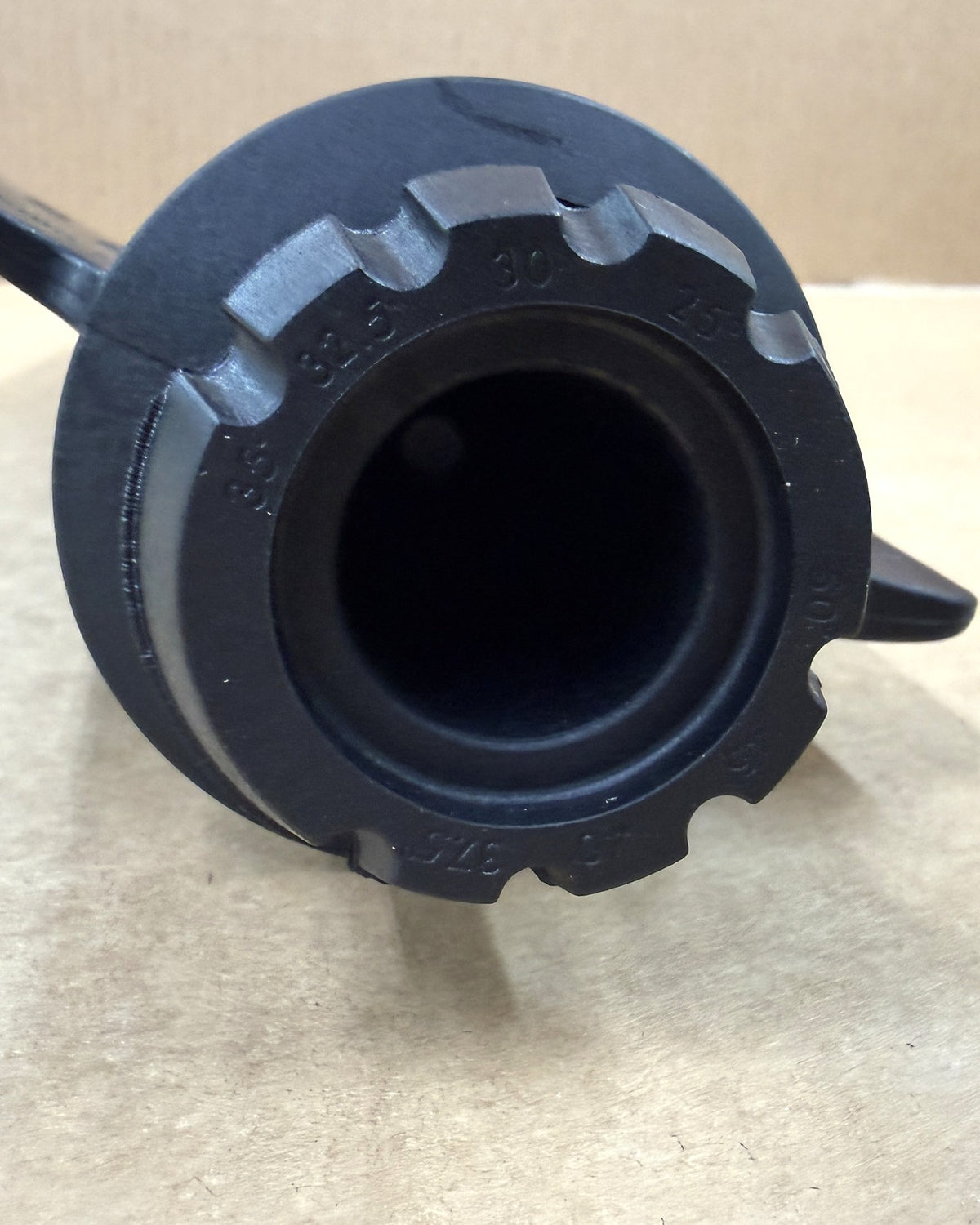 Multiwing 5ZR anti-static blade collar end with pitch markings