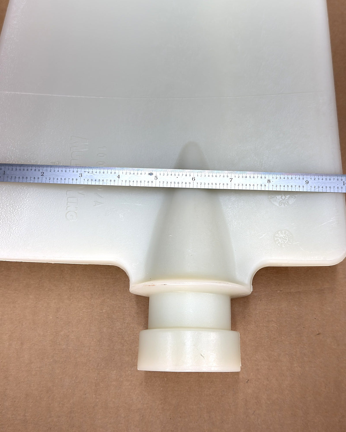 Multiwing 9WR fan blade width measured with a steel ruler near the root
