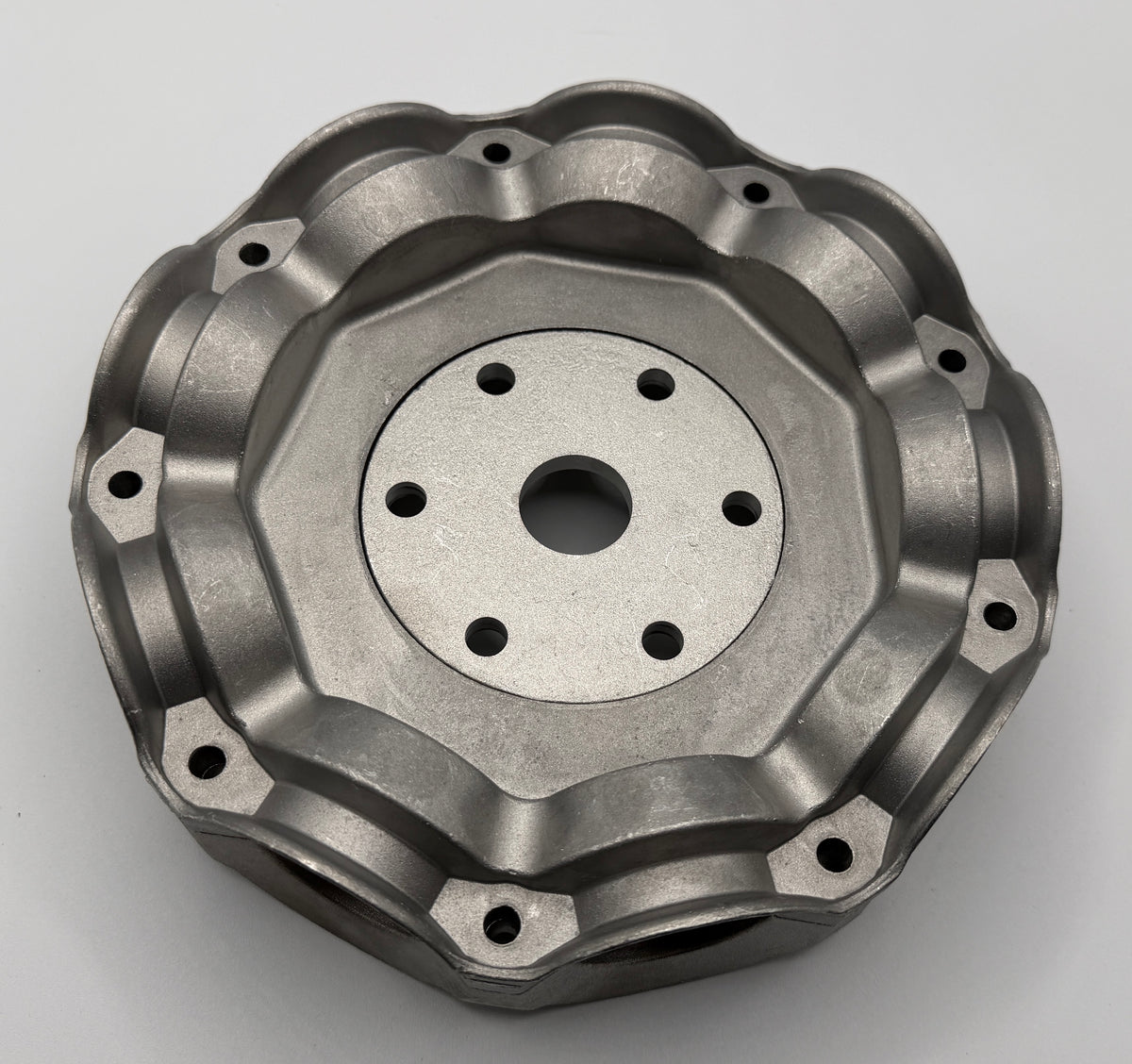Fan hub with machined center bore and bolt pattern