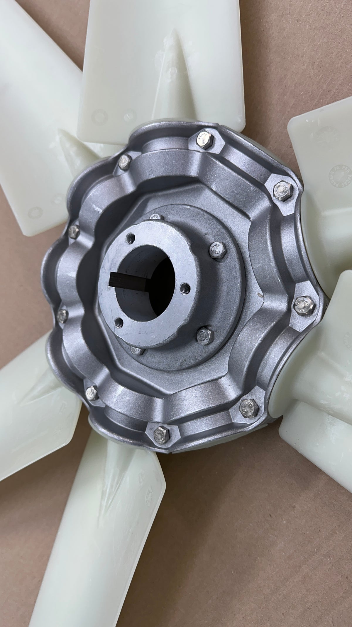 Wing Fan 6-blade fan on 9-blade hub, P1 bushing mount