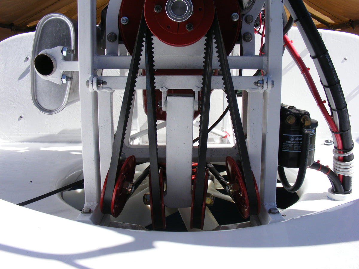 Geoduck Hovercraft , 4 to 5 passenger, 8 ft x 16 - 18 ft hull