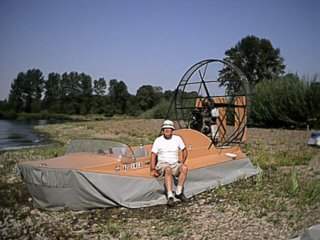 Geoduck Hovercraft , 4 to 5 passenger, 8 ft x 16 - 18 ft hull