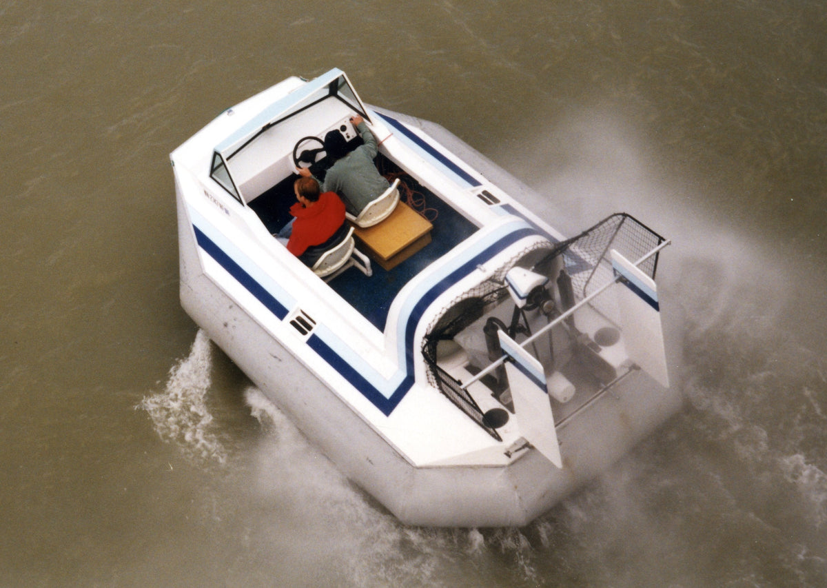 Prospector Hovercraft, 4 to 7 passenger, 8 ft x 16 - 18 ft hull