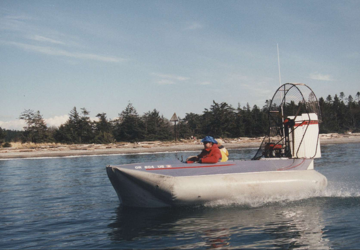 PDF DOWNLOAD Vanguard, 2 to 3 people, 7 ft x 12.5-14 ft hull